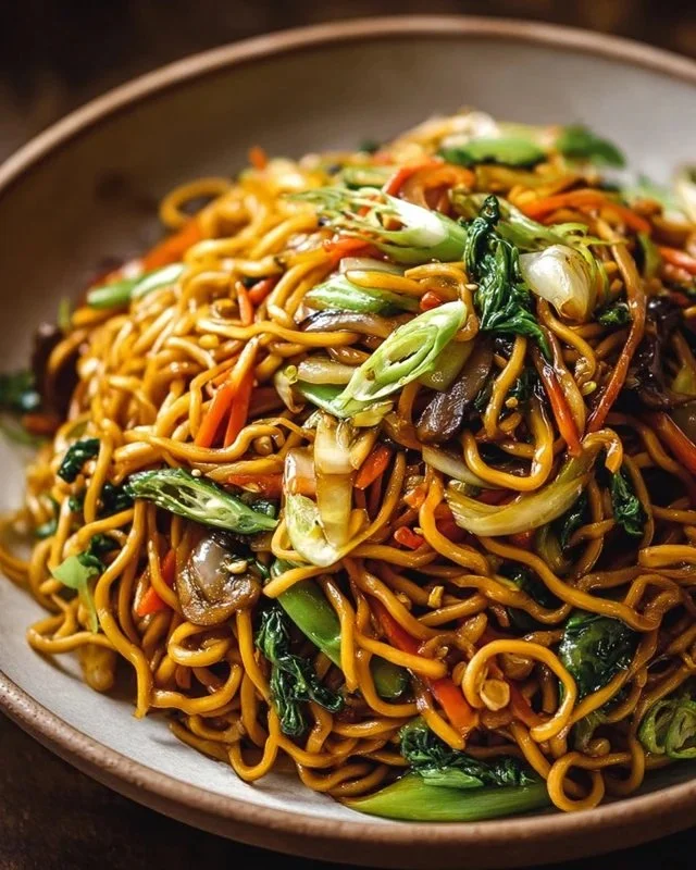 Delicious homemade 15-minute Lo Mein served in a bowl