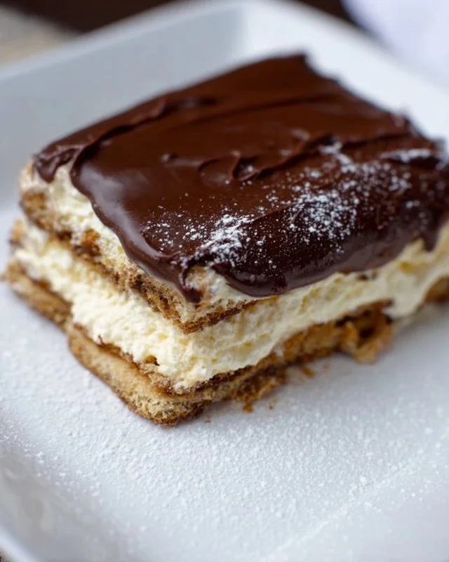 No-Bake Chocolate Eclair Cake Recipe