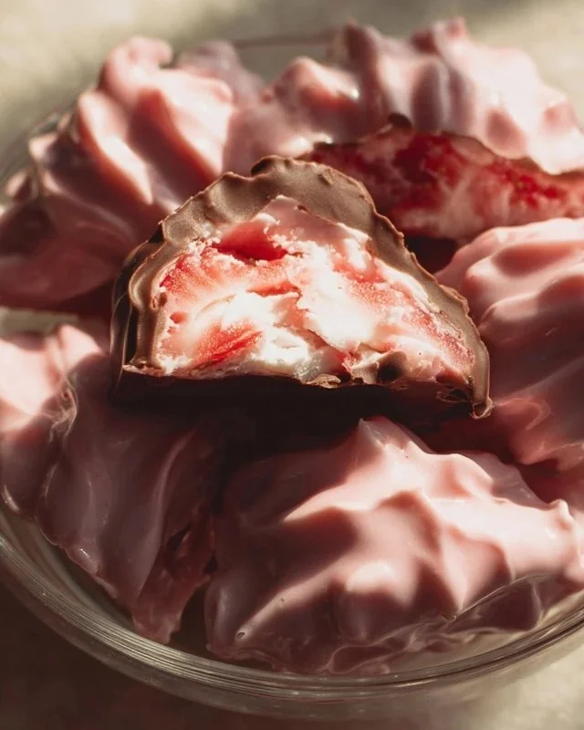 Delicious Chocolate Strawberry Yogurt Clusters recipe with fresh strawberries and yogurt.