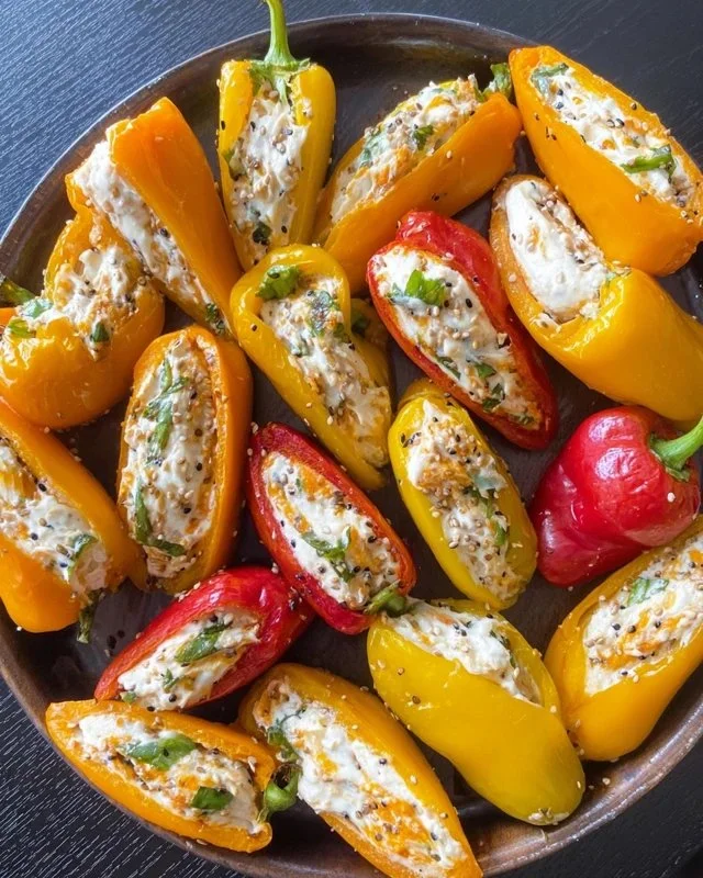 Easy cheese stuffed peppers filled with cream cheese and everything bagel seasoning