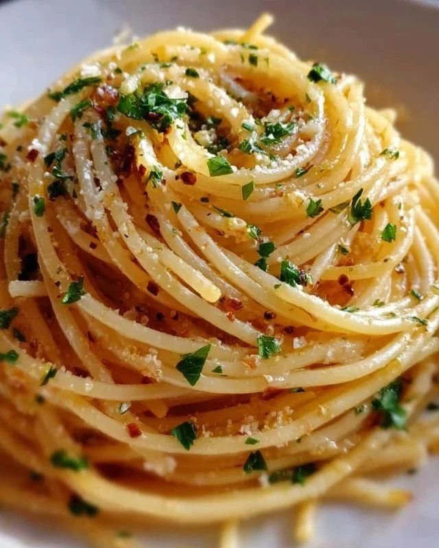 Spaghetti with Garlic and Oil